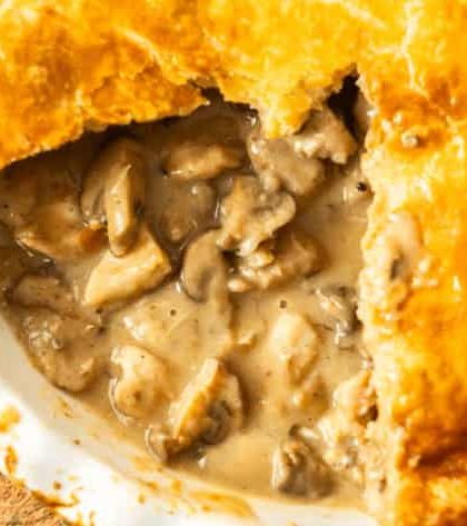 Jamie Oliver Chicken and Mushroom Pie (30 Minute Meals)