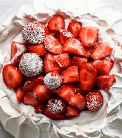 Jamie Oliver Strawberry Pavlova